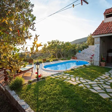 بيت للعطل Rustikale Oliveto By Interhome ماكارسكا
