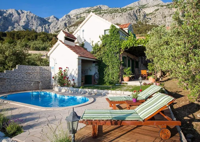 Rustikale Oliveto By Interhome Holiday home Makarska