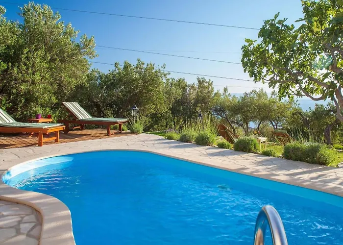 Rustikale Oliveto By Interhome Holiday home Makarska